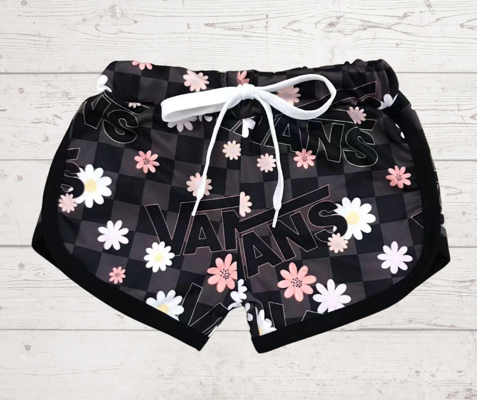 Black flower shortz