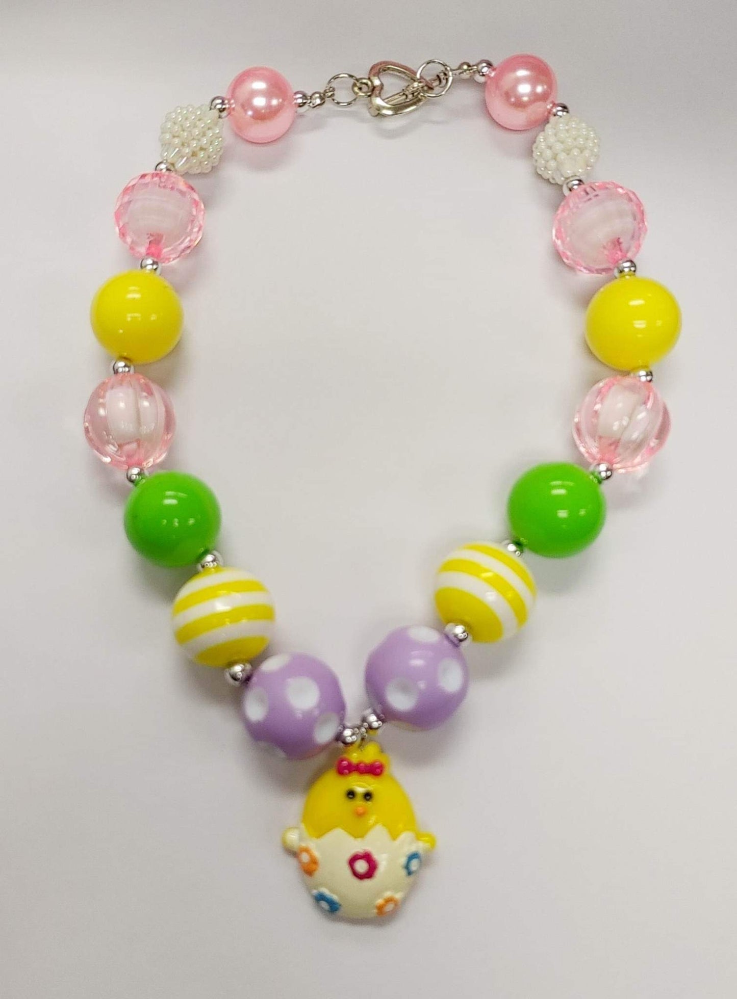 Chick-a-egg bubblegum necklace purple/pink